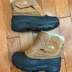 The North Face Kids Alpenglow Winter Boot Size 9 Toddler, Toasted Brown